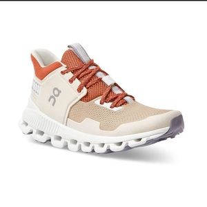 On Cloud Hi Edge Womens Shoes